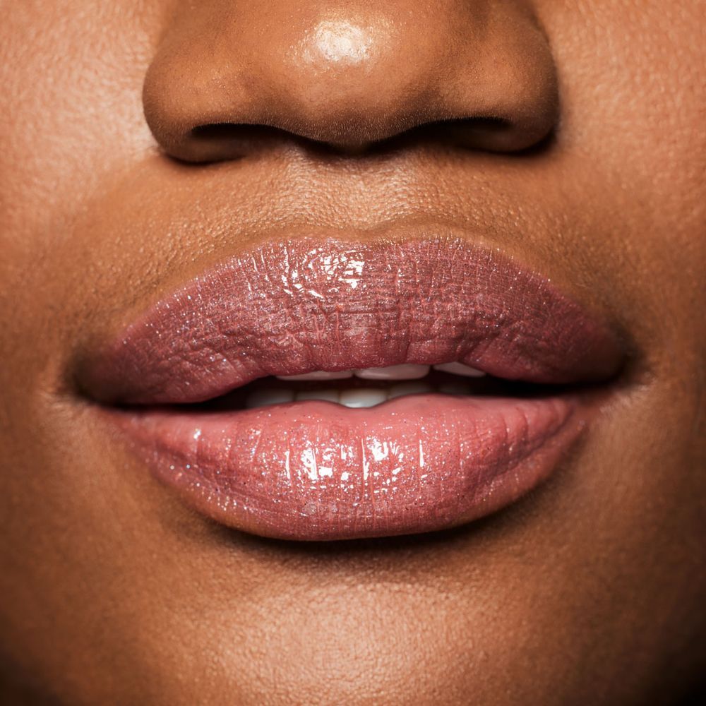 GLOSS BOMB STIX SHIMMER (LABIAL CON ACABADO BRILLOSO)